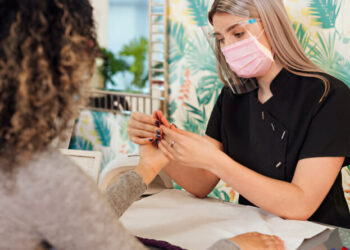 Discovering the Perfect Nail Salon for Your Needs