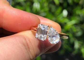 Toi et Moi Engagement Rings