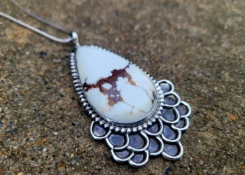 Unique Wild Horse Magnesite Jewelry: A Statement of Style