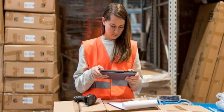 The Ultimate Guide to Inventory Management: How Software Transforms Business Efficiency