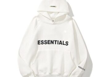 Essentials Pullover Hoodie – Timeless Design, Cozy Fit