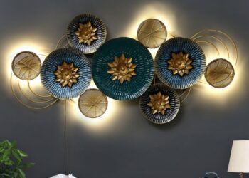 buy wall mirror design from wooden street