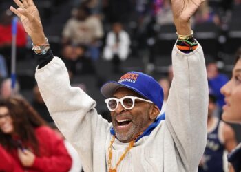 Are Men’s Brown Essentials Hoodie Worth it?