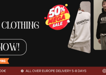 Essentials Hoodie Austria
