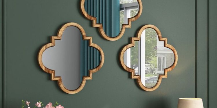 Transform Your Entryway with Wooden Street’s Designer Wall Mirror