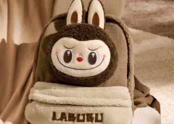 Unboxing Labubu: The Joy of Surprise in Every Tiny Figure