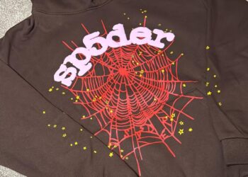 Black Spider Hoodie – The Ultimate Oversized Urban Street Style Sweatshirt