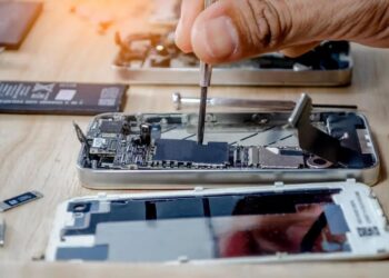 Understanding iPhone Charging Port Repair in Auckland & What the Fix iPhone Charging Port Cost Really Means