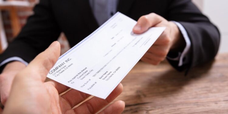 Cheque bounce lawyers in Delhi