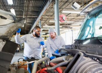 Semi truck tire repair in Gastonia