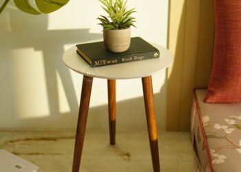 How to Select a Book Shelf That Balances Storage and Aesthetic Appeal