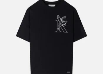 Streetwear has advanced right into a worldwide phenomenon, rooted in youngsters way of life and concrete influences.